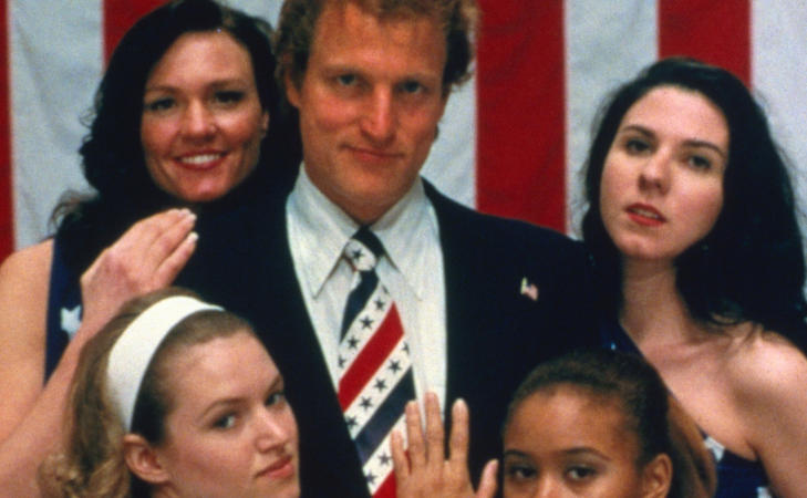 FILM: Woody Harrelson som Larry Flynt i filmen �The People vs. Larry Flynt�. Filmen handler blant annet om Flynts kamp for ytringsfrihet. Foto: Stella Pictures
