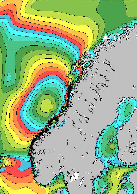 H�YE B�LGER: Kartgrafikken viser signifikant b�lgeh�yde. Grafikk: Stormgeo