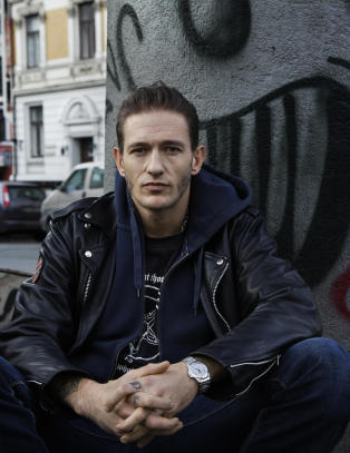 Kristopher Schau skriver «veldig, veldig voldsom» TV-serie