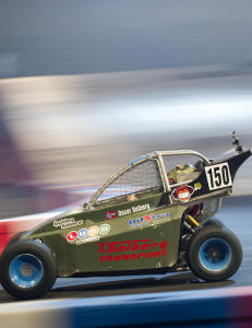 Her kj�rer Solberg junior for et fullt Telenor Arena