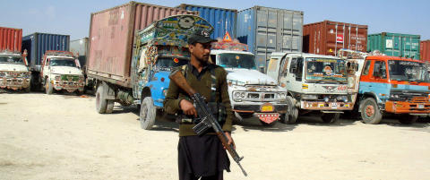 Nekter å levere drivstoff til NATO i Afghanistan