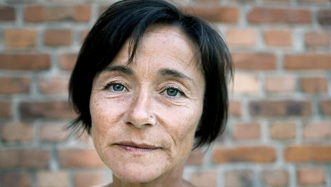 Fikk millionstøtte: Hege Storhaug i Human Rights Service. «Han kunne ha sagt at skautet jentene hadde på seg var et symbol på at totalitære krefter får mer makt i Norge, og at de er sendebud fra islamistene. Da kunne han ha fått millionstøtte fra staten eller fra Oslo kommune for å drive politisk virksomhet, slik Hege Storhaug i Human Rights Service nylig fikk», skriver kronikforfatteren. Foto: Henning Lillegård Fikk millionstøtte: Hege Storhaug i Human Rights Service. «Han kunne ha sagt at skautet jentene hadde på seg var et symbol på at totalitære krefter får mer makt i Norge, og at de er sendebud fra islamistene. Da kunne han ha fått millionstøtte fra staten eller fra Oslo kommune for å drive politisk virksomhet, slik Hege Storhaug i Human Rights Service nylig fikk», skriver kronikforfatteren. Foto: Henning Lillegård