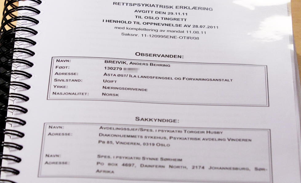 RAPPORTEN: Torgeir Husby og Synne S�rheim konkluderer i sin 243 sider lange rapport at Anders Behring Breivik er strafferettslig utilregnelig.
Foto: Cornelius Poppe / SCANPIX