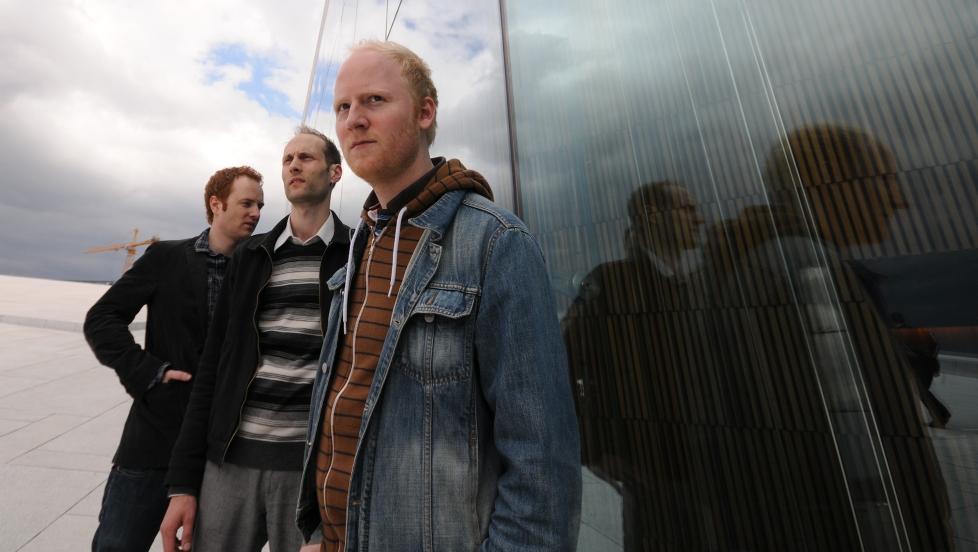 SOLID!:  Gitaristen Bj�rn Vidar Solli (th) har ledet sitt Solid! siden 2002, de siste �ra med H�kon Mj�set Johansen (tv) og Daniel Formo som medspillere. FOTO: PARALLELL REC.