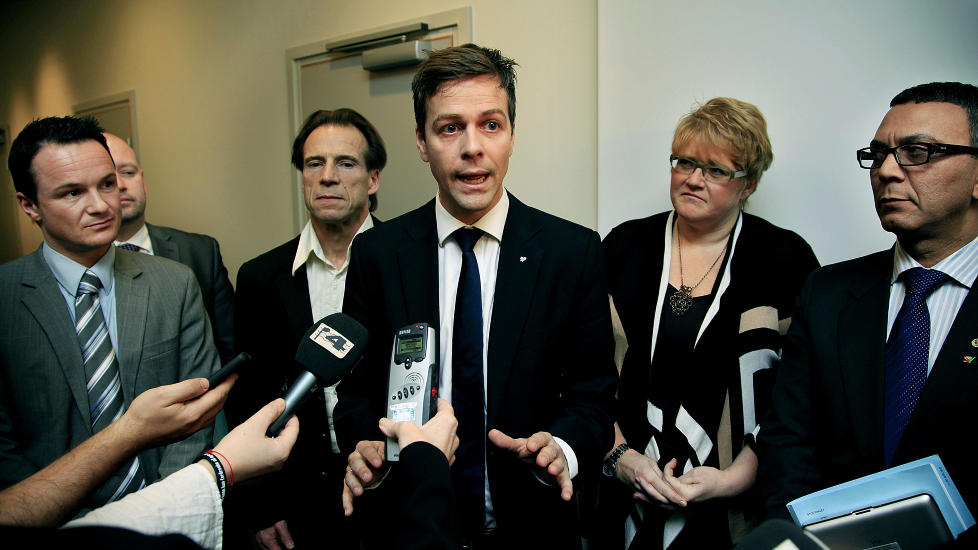 KREVER SVAR:  Leder av Stortingets 22 juli komite, Knut Arild Hareide, mener svar fra regjeringen  avdekker svakheter ved terrorberedskapen. Her etter et komitem�te p� Stortinget. Foto: Jacques Hvistendahl