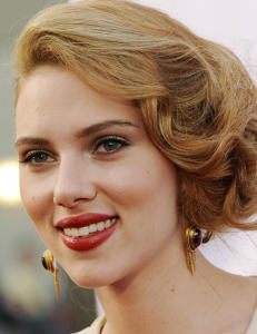 Derfor skyr Scarlet Johansson sosiale medier