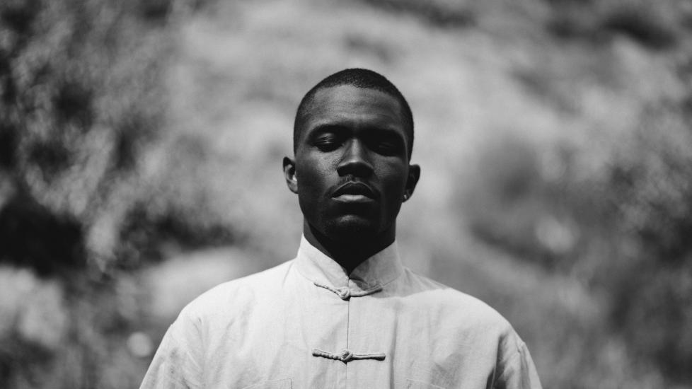 UT MOT HAVET: Frank Ocean har miksa egne produksjoner med nytolkninger av blant annet The Eagles' �Hotel California� p� mixtapen �Nostalgia, Ultra�. Slik blir det �rets beste album av. Foto: DEF JAM