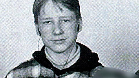 TAGGING: Da Anders Behring Breivik var 15 �r, i 1994 - 1995, ble det p� ny opprettet barnevernssak �vedr�rende observanden og hans familie hos lokalt barnevern�. Bakgrunnen var at Breivik i l�pet av 1994 ved flere anledninger var anmeldt for tagging/skadeverk. Etter samtaler med Breivik og moren �ble saken ikke funnet � v�re alvorlig nok til � g� inn med hjelpetiltak�. Foto: PRIVAT
