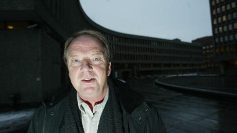 - GRANDIOSE VRANGFORESTILLINGER: Anders Behring Breivik mener det er sannsynlig, og med noe varierende anslag av sannsynlighet i prosent, at han kan bli ny regent i Norge etter statskupp og maktovertagelse. Om han blir ny regent, vil ha ta navnet Sigurd Korsfareren den II. Han mener han har gitt fem millioner kroner til kampen. Han mener han kan f� ansvar for deportasjon av flere hundre tusener muslimer til havner i Nord-Afrika.

�Fenomenet vurderes som grandiose vrangforestillinger�, skriver de sakkyndige Torgeir Husby (bildet) og Synne S�rheim. 
Foto: HENNING LILLEG�RD/DAGBLADET