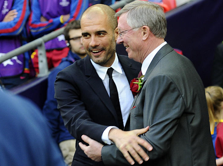 NY DUELL: Pep Guardiola tok innersvingen p� sir Alex Ferguson i Champions League-finalen i mai. N� skal dee sammen med Jos� Mourinho kjempe om tittelen som �rets trener.Foto: SCANPIX / AFP PHOTO / CARL DE SOUZA