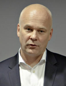 Tar opp kampen med Finn