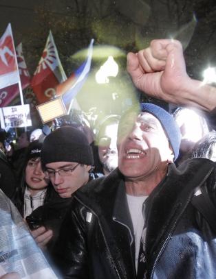 Historiens st�rste  demonstrasjon mot Putin i Moskva i kveld