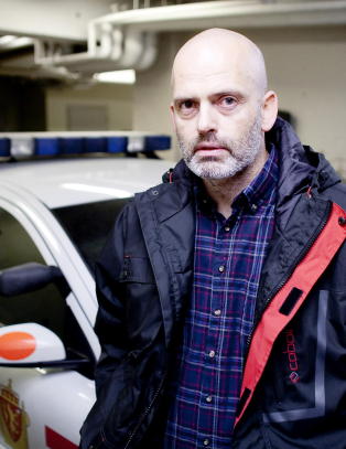 Kvinnelig l�rer siktet for sex med elev (16)