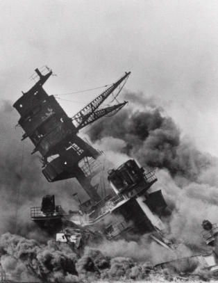 Det pipler fortsatt olje ut av skipet, 70 år etter Pearl Harbor-bombingen