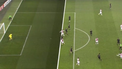 ANNULLERING 2: Offsideavgj�relse nummer to. Ajax-spilleren p� linja n�rmest kamera er m�lscorer.Skjermdump: Viasat