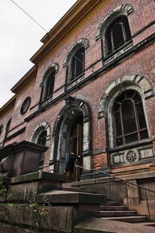 DYREST?: If�lge rapporten er restaurering av Nasjonalgalleriet det dyreste alternativet.
Foto: H�kon Eikesdal / Dagbladet
