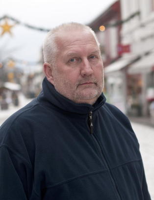 - Arbeidstakere blir utsatt for fysisk vold i b�ttekott, heiser, kjellere og i de m�rke kroker