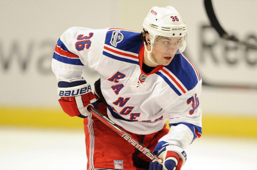 OPPTUR: For Mats Zuccarello Aasen, her p� et arkivbilde med NY Rangers-drakt.Foto: SCANPIX/AP/Niklas Larsson