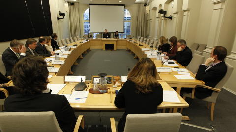 ABSURD: Brækhus mener utøvere selv må få bestemme om de skal ta risikoen ved tøffe idretter. Foto: Foto: Erlend Aas / Scanpix ABSURD: Brækhus mener utøvere selv må få bestemme om de skal ta risikoen ved tøffe idretter. Foto: Foto: Erlend Aas / Scanpix