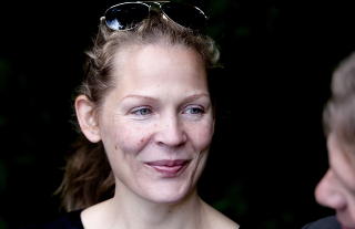RAPPORTERER TIL VERDEN: Journalist Åsne Seierstad har skrevet for Newsweek flere ganger tidligere, blant annet etter 22. juli. Under Breivik-rettssaken skal hun, gjennom det amerikanske magasinet, rapportere fra rettssalen til hele verden. Foto: Henning Lillegård / Dagbladet RAPPORTERER TIL VERDEN: Journalist Åsne Seierstad har skrevet for Newsweek flere ganger tidligere, blant annet etter 22. juli. Under Breivik-rettssaken skal hun, gjennom det amerikanske magasinet, rapportere fra rettssalen til hele verden. Foto: Henning Lillegård / Dagbladet