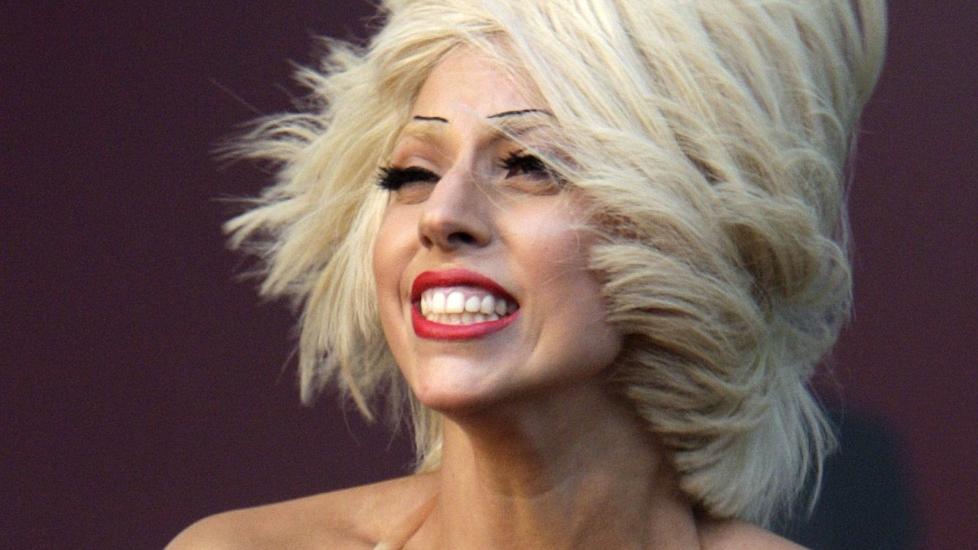 KAN LE HELE VEIEN TIL BANKEN: Lady Gaga tjente en halv milliard kroner fra mail 2010 til mai 2011. Foto: Jonathan Brady/EPA/Scanpix