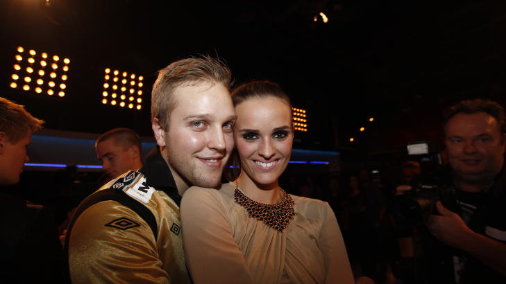 STOLT AV JENNY: Kristian Smoge mente det er noe ekte ved Jenny n�r hun opptrer som folk legger merke til. Foto. Roger Fosaas/Stella Pictures