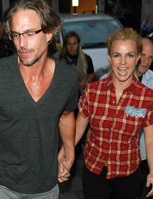 Britney Spears forlovet