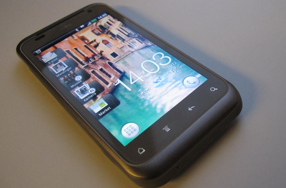 LEKKER: HTC Rhyme gir bra kvalitetsf�lelse.  FOTO: Marius S. Elterv�g, Mobili.no