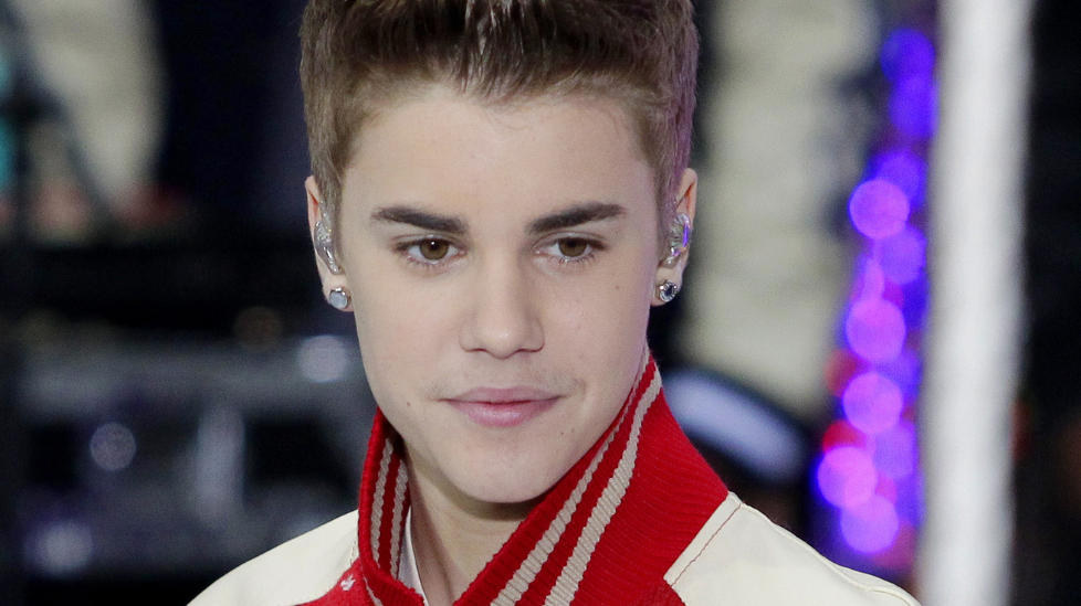VISSTE ALT: Justin Bieber har alltid visst hemmeligheten bak julenissens hvite skjegg og nissedrakt. Foto: John Angelillo/Stella Pictures VISSTE ALT: Justin Bieber har alltid visst hemmeligheten bak julenissens hvite skjegg og nissedrakt. Foto: John Angelillo/Stella Pictures