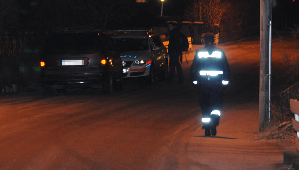 MANN P�GREPET: da en 34 �r gammel mann be stanset for vinglete kj�ring, opplyste han til politiet at han hadde drept sin mor. Mannen er n� siktet for ahndlingern. Foto: Lasse Ljung/Nyhetsfoto
