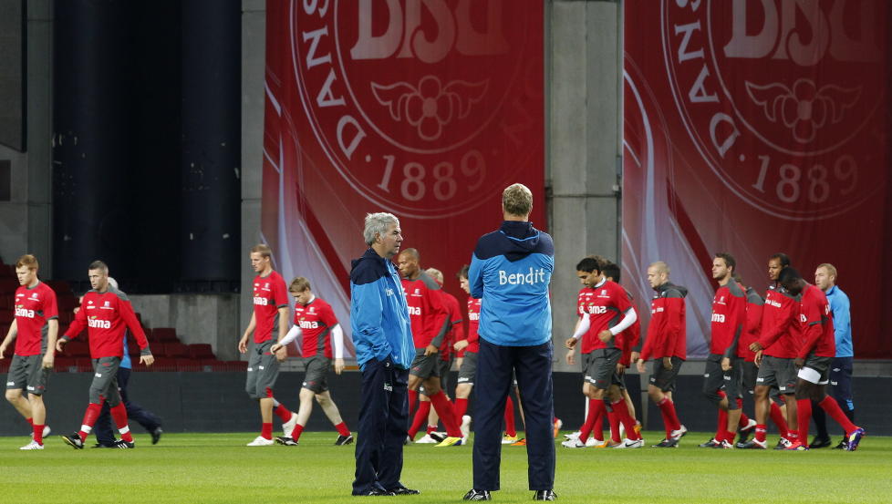TAP I DANMARK: Bare fra og med Danmark-kampen i september har Drillos menn stupt 12 plasser p� rankingen. Foto: Erlend Aas / Scanpix