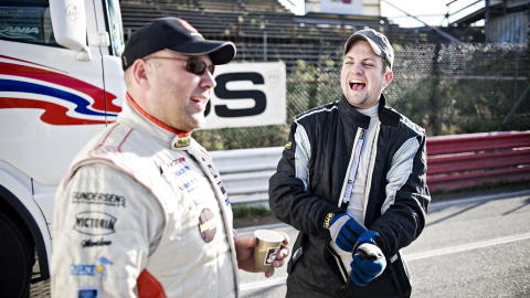 DR�MMEDAG: Det ble en uforglemmelig opplevelse � f� ratte Sverre Isachsens ekstreme rallycrossbil p� Lyng�sbanen. N�kkeltall er 600 hester, 0-100 km/t p� to sekunder og en prislapp p� fem millioner. Foto: BENJAMIN A. WARD