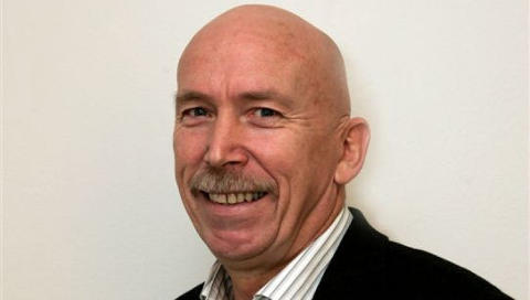PROFESSOR: Jan Hoff