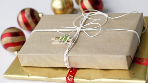 GR�PAPIR: Gr�papir regnes som et milj�vennlig alternativ, og b�r alltid sorteres som vanlig papir. Foto: Scanstockphoto