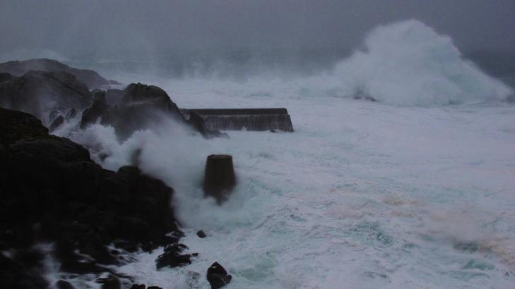 B�LGER:Meteorologer fra Meteorologisk Institutt sier at vinden trolig er p� sitt sterkeste ved Kr�kenes n�. Foto: Torfinn Kr�kenes