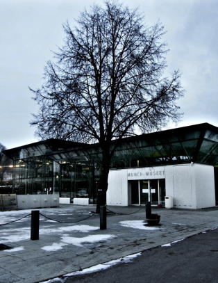 Br�t seg inn i Munch-museet p� julaften