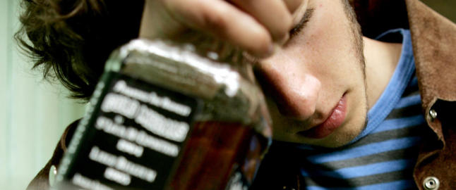 Ungdom p� flatfylla har alkoholproblemer
