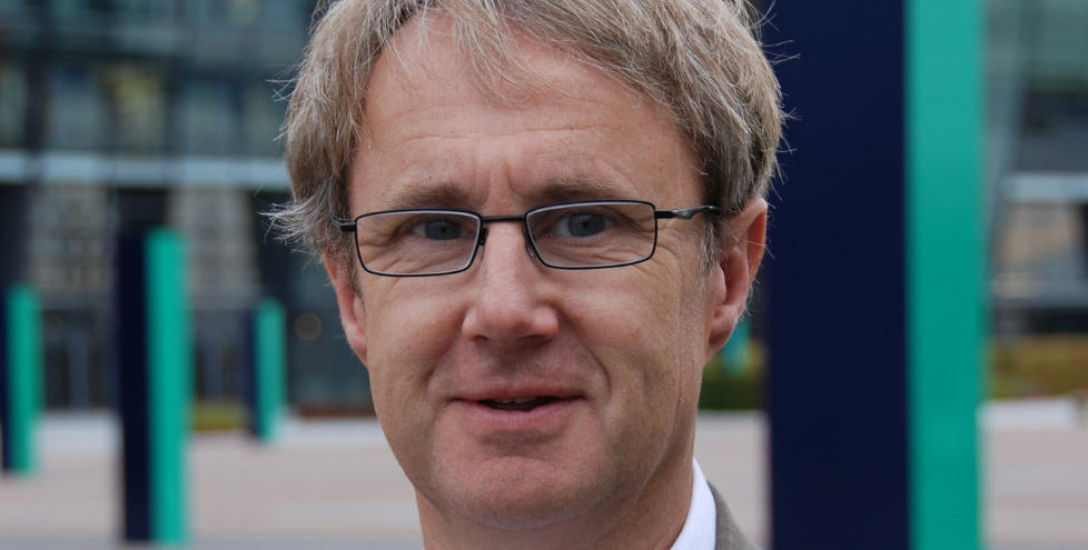  - IKKE N�DNETT:  Mobilnettet er ikke et n�dnett, understreker dekningsdirekt�r Bj�rn Amundsen i Telenor. Foto: Telenor.