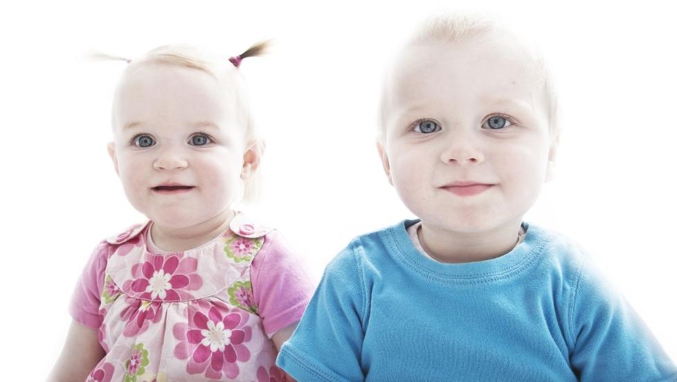 KJ�NNSN�YTRALT NAVN: Det finnes navn som kan brukes enten babyen i magen er en gutt eller en jente.  www.colourbox.com