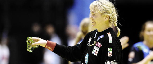 Spurter i trapper og kj�rer �panikk�velser� med tennisball