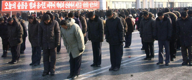 Nord-Koreas nye diktator vil bruke unders�ttene som levende skjold