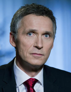 Stoltenberg: - 2012 vil gi nye svar