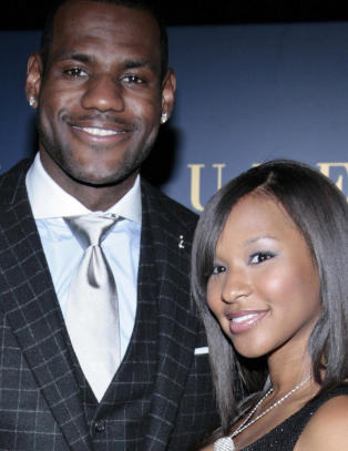 LeBron James og Savannah Brinson er forlovet
