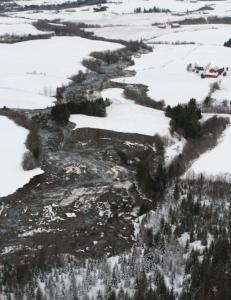 - Selv sm� tiltak som medf�rer graving eller utfylling av masser kan utl�se skred