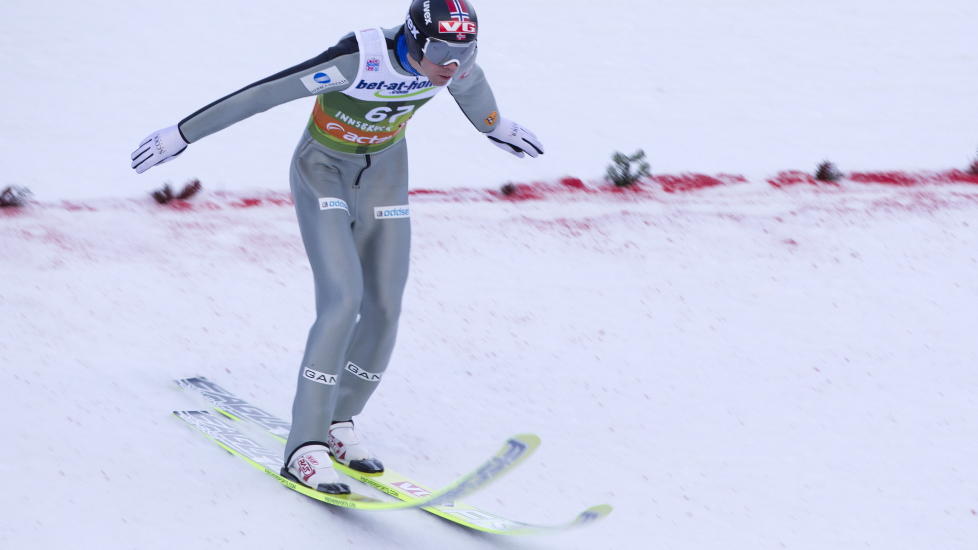 BEST AV DE NORSKE: Anders Bardal under dagens kvalifisering i Bergiselbakken i Innsbruck. Onsdag er det tredje rennet i Hoppuka.
Foto: Terje Bendiksby / Scanpix