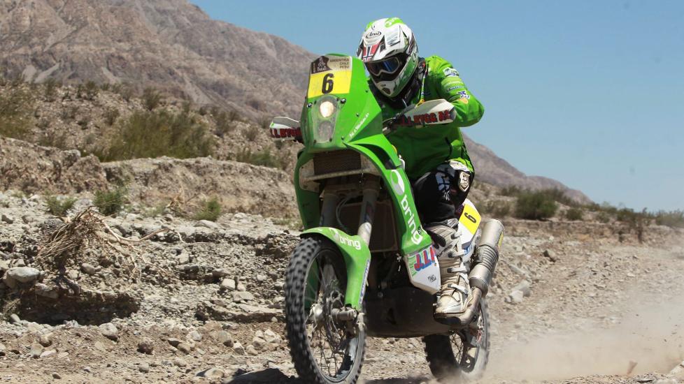 SKUFFET: P�l Anders Ullev�lseter fikk tidsstraff etter dagens etappe i Rally Dakar.Foto: SCANPIX/EPA/CEZARO DE LUCA
