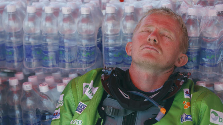 BESVIMTE: P�l Anders Ullev�lseter besvimte etter dagens etappe i Dakar-rallyet. Her er han avbildet fra en tidligere etappe.  Foto: AP Photo / Martin Mejia / Scanpix