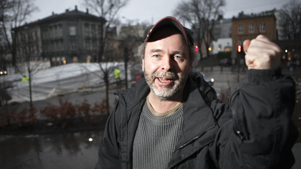 NORSK P� NORSK: Henning Kvitnes starter �ret offensivt med � gi ut nytt - og glimrende - album. For - det er ingen tid � miste. Foto: Anders Gr�nneberg/Dagbladet