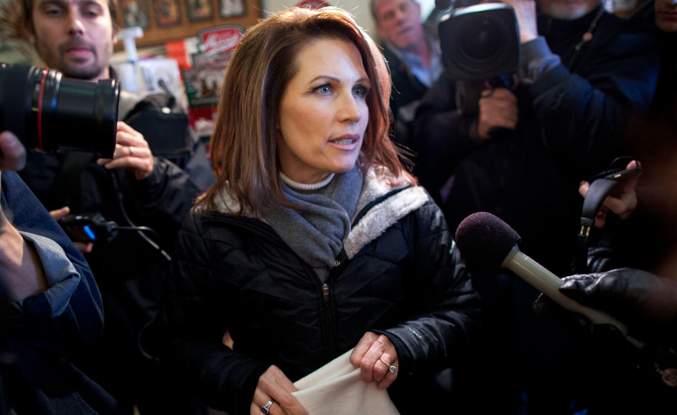 GIR OPP: Mange p� h�yresida i det republikanske partiet hadde h�pet at populisten Michelle Bachmann kunne samle kristenkonservative velgere, men republikanerne i Iowa hadde liten tro p� den norsk�ttede fembarnsmoren fra Minnesota. Foto: Andrew Burton / AFP / SCANPIX