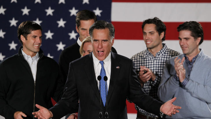 VINNEREN: Mitt Romney halte i land en ekstremt knapp seier over rivalen Rick Santorum i natt.Foto: Rick Wilking / REUTERS / SCANPIX